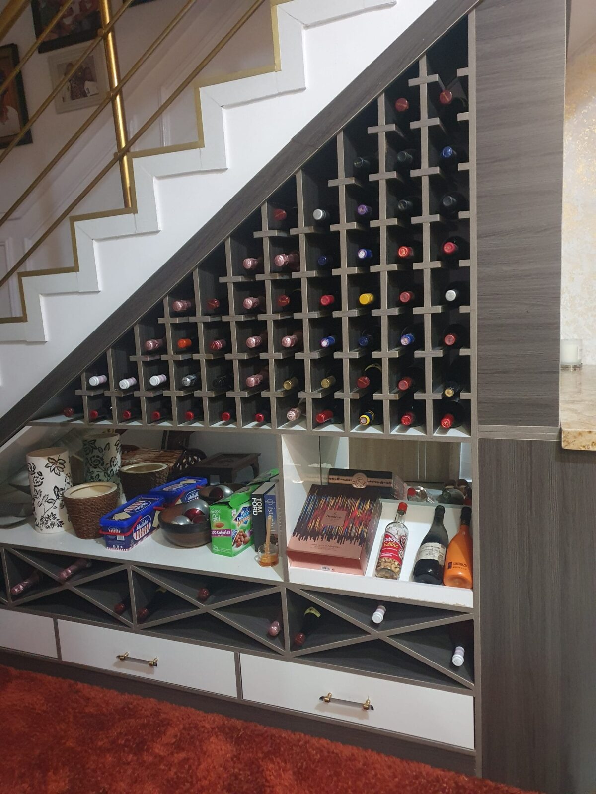Bar B001 - Image 1