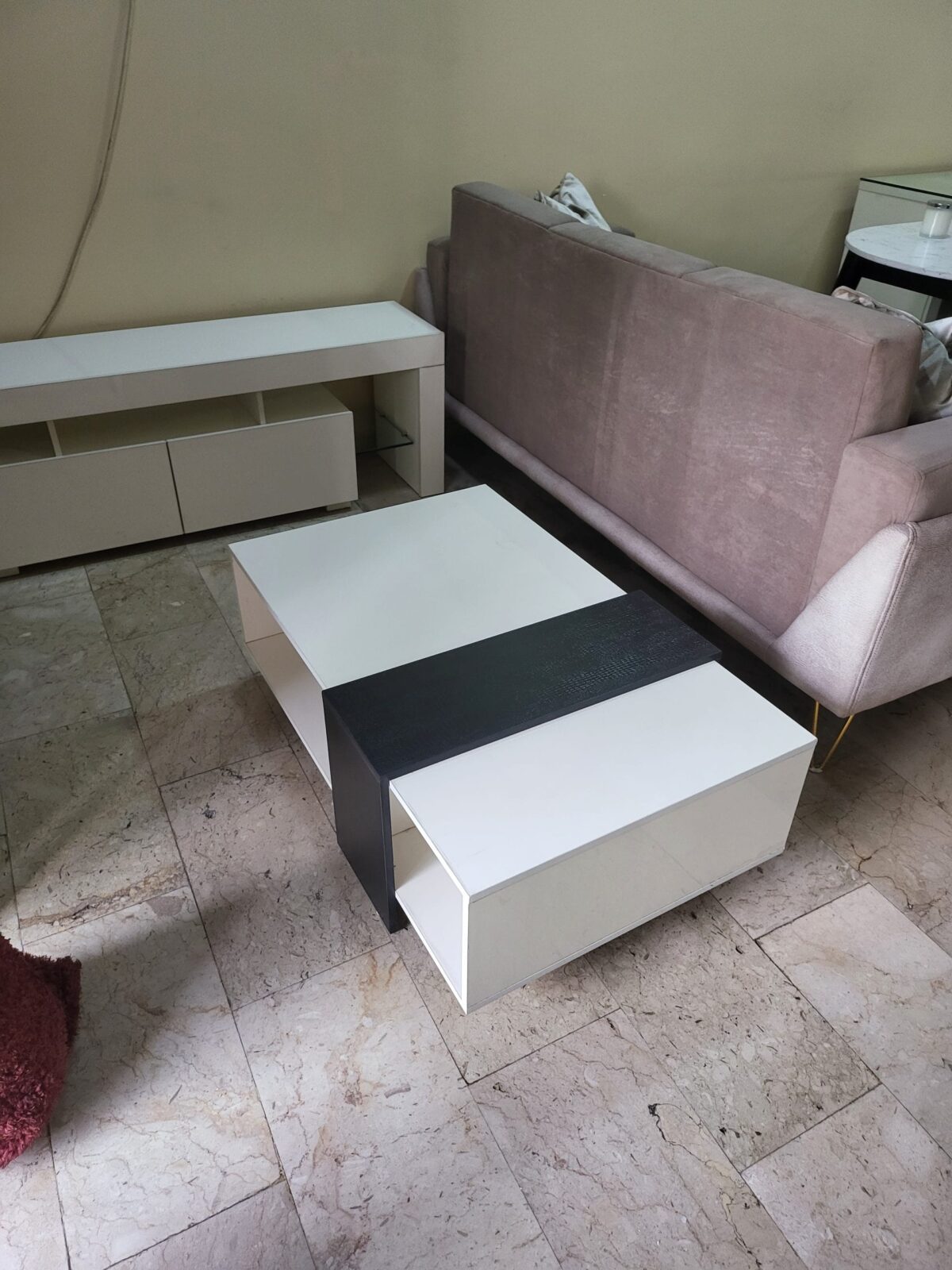 Center Table - Image 1